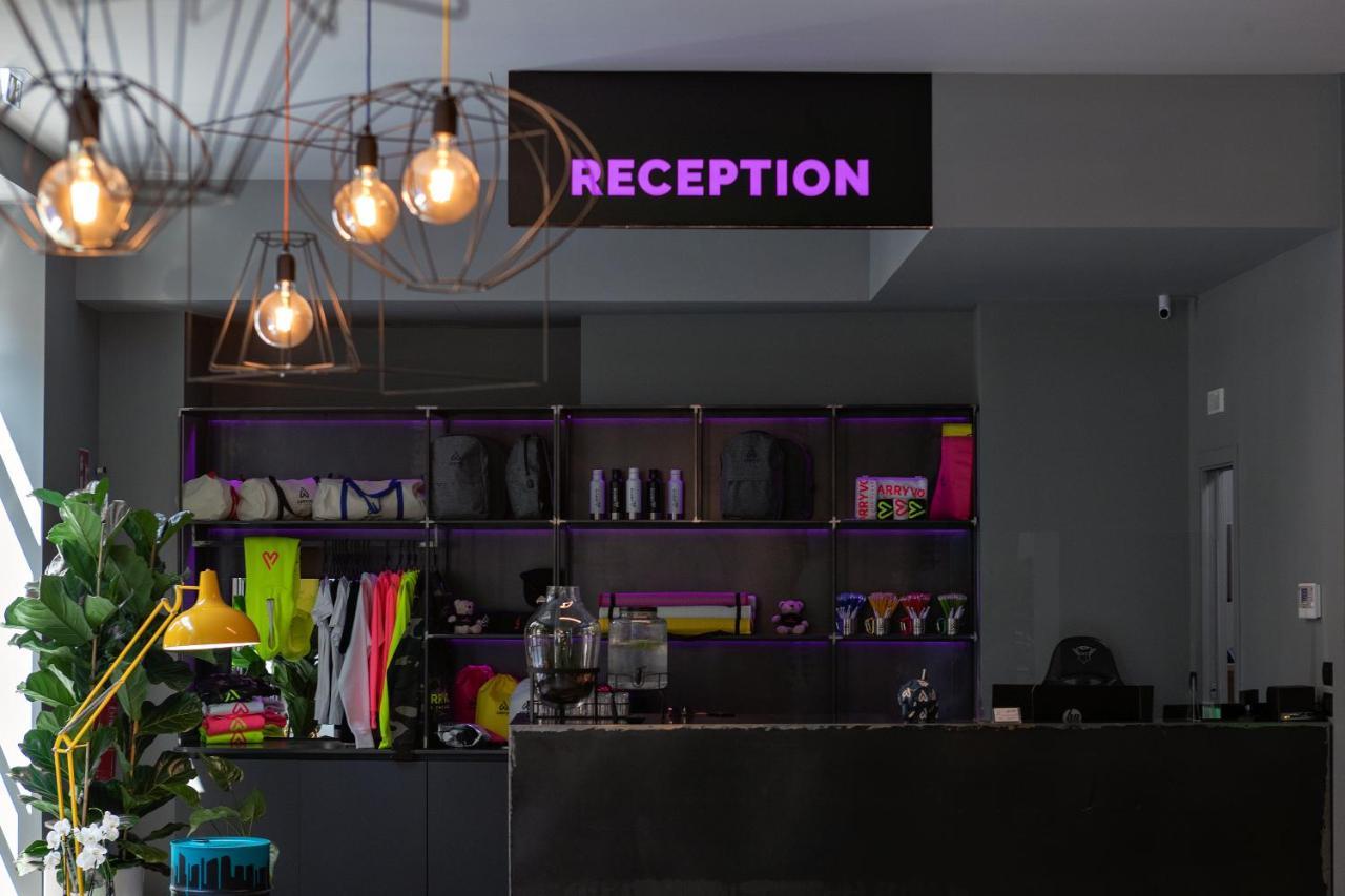 Arryvo Hotel Лечче Екстер'єр фото