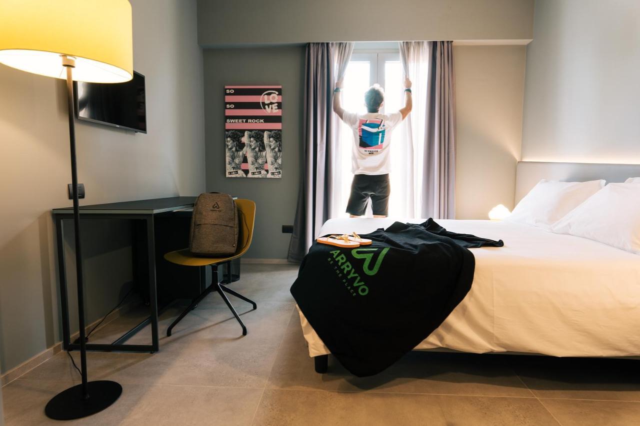 Arryvo Hotel Лечче Екстер'єр фото